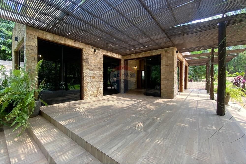 PROPIEDAD 4,238 M2 ZONA ANFITEATRO SAN BERNARDINO – 3