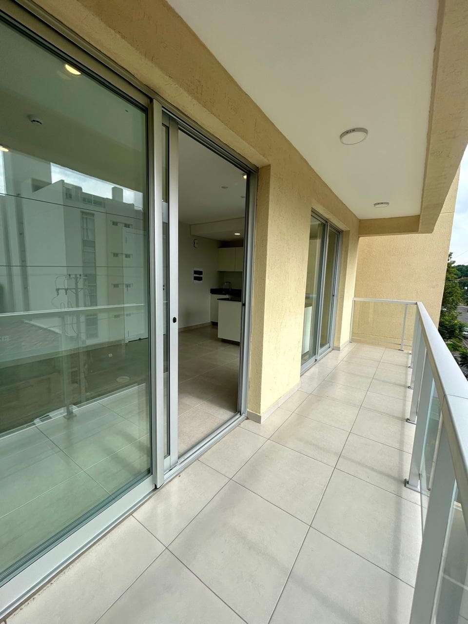 VENDO DPTO EN HAUSEN TOWER – 2