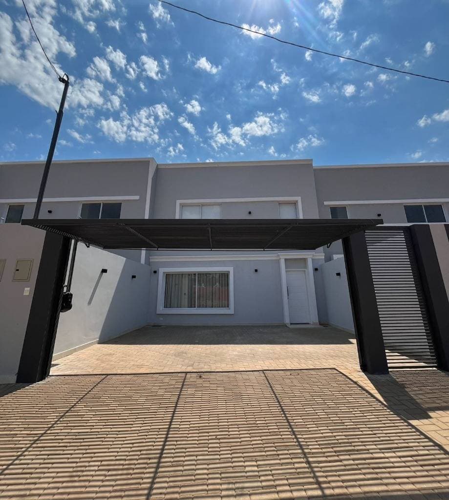 Alquiler de Casas Pareadas a estrenar, 3 dormitorios en Luque (Jardín de Oro)