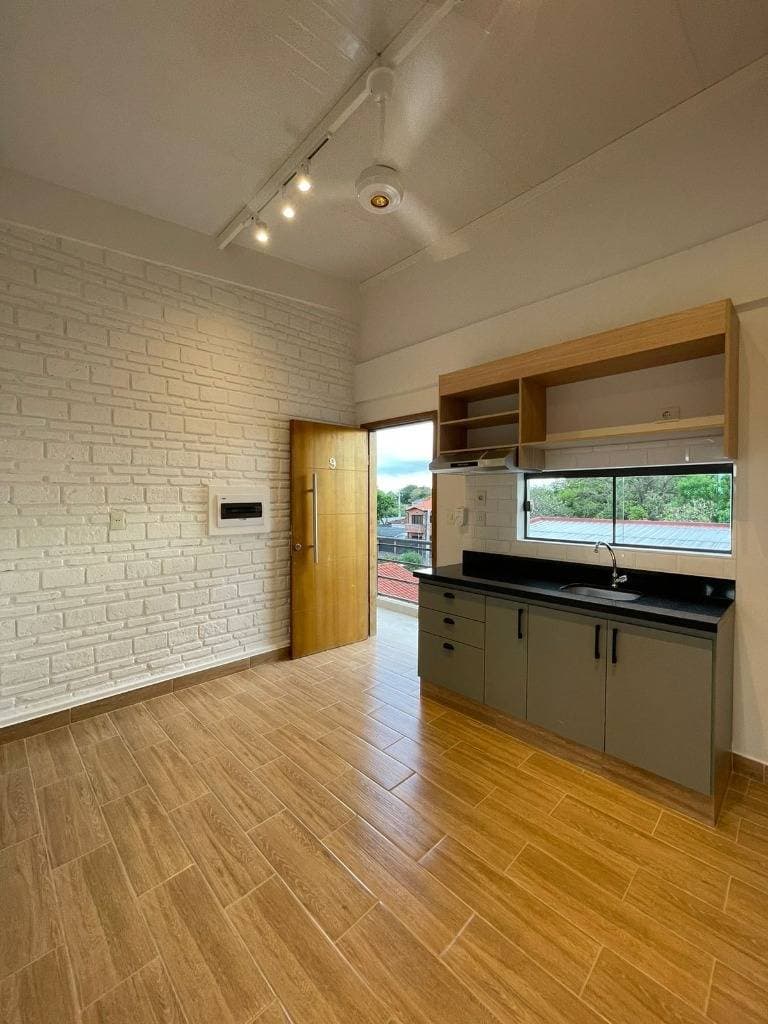 EN VENTA CONDOMINIO DE DEPARTAMENTOS CON RENTA ACTIVA EN LUQUE – 3