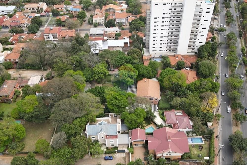 VENDO AMPLIO TERRENO SOBRE AVDA. PRIMER PDTE! – 2