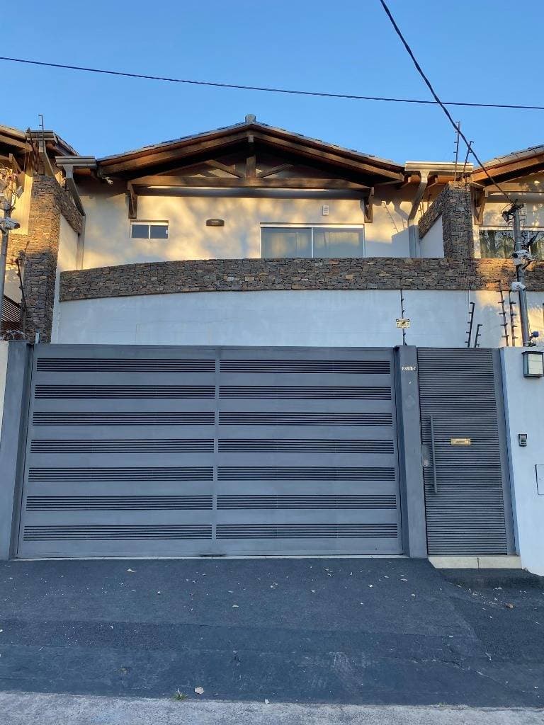 Alquilo Dúplex amobaldo en Barrio Tacumbú - Asunción.