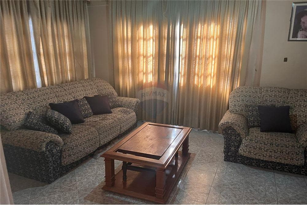 VENDO CASA A REFACCIONAR EN BARRIO HIPODROMO – 2