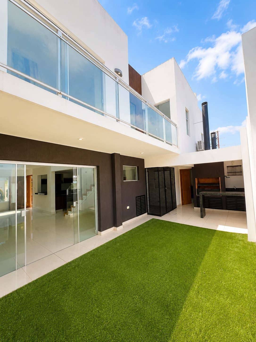 VENDO CASA EN ITA ENRAMADA ASUNCION