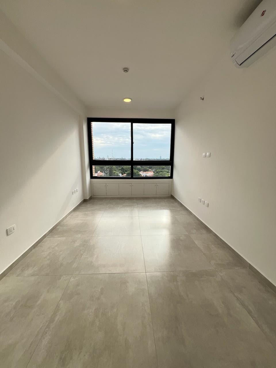VENDO DEPARTAMENTO DE 3 DORMITORIOS EN VILLA MORRA. – 3