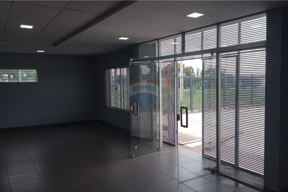 ALQUILO LOCAL COMERCIAL EN YPANE – 2