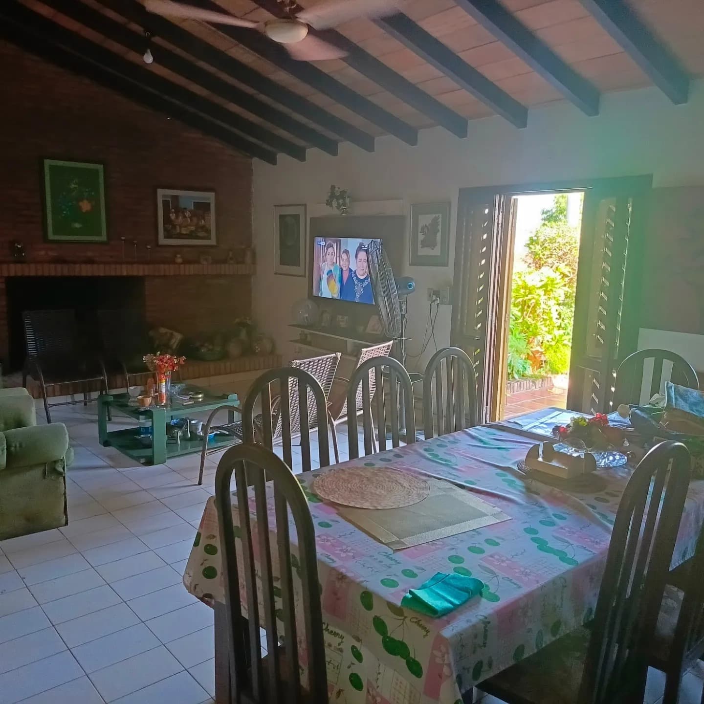 Vendo Casa De 2 Plantas Con Piscina En Barrio San Vicente – 3