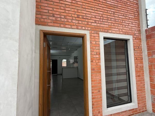 VENDO CASA A ESTRENAR EN SAN LORENZO – 2