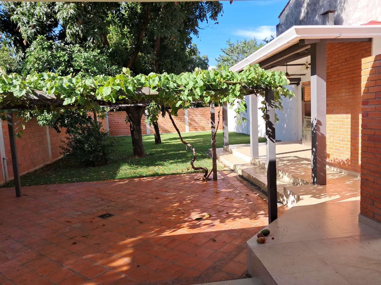 Alquilo Casa A Estrenar En Asuncion – Barrio Kennedy – 3