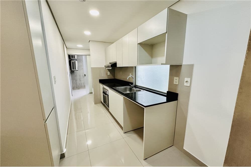 DEPARTAMENTO DE 2 DORMITORIOS Y COCHERA EN EDIFICIO HOME ONE, Bo. SAN VICENTE