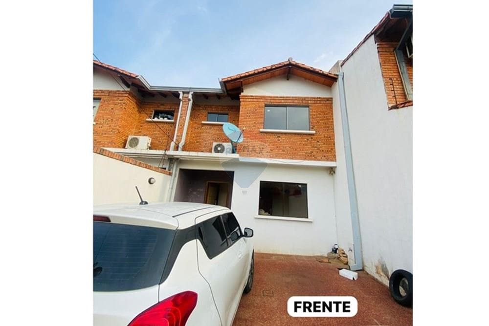 VENDO AMPLIO DUPLEX EN LAGUNA SATI