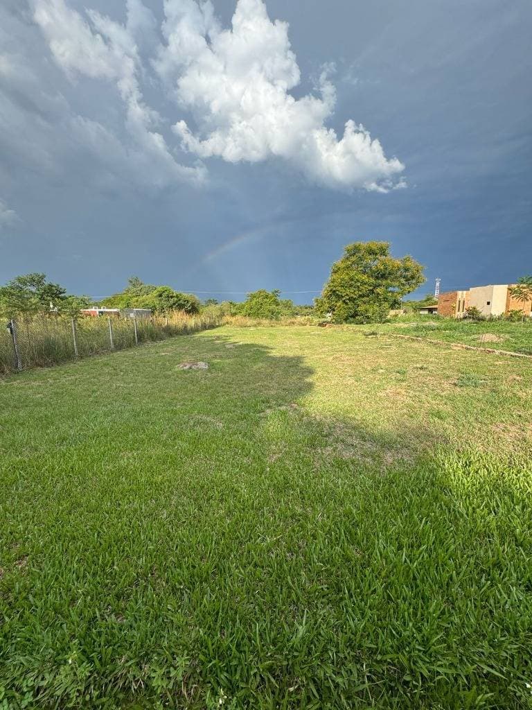 VENDO TERRENO EN BARRIO CERRADO MIRA LAGO – YPACARAÍ