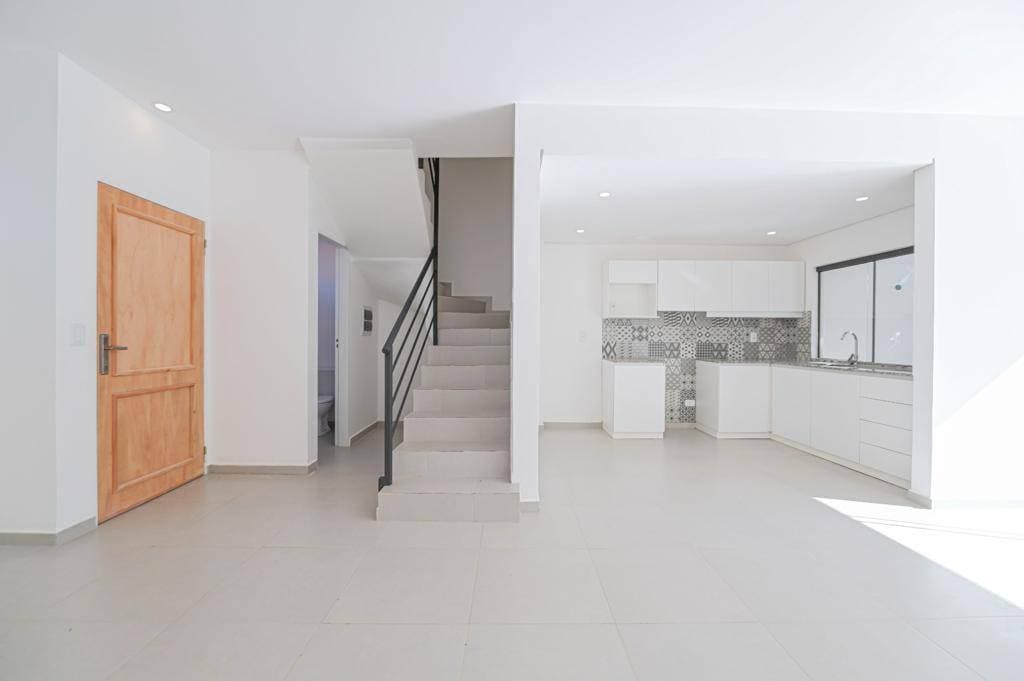 EN VENTA DUPLEX EN LUQUE LOMA MERLO – 2