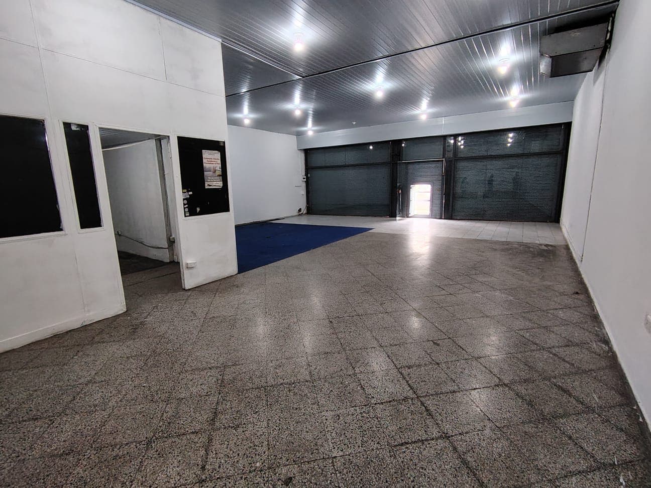 ALQUILO LOCAL COMERCIAL AVENIDA EUSEBIO AYALA. Z.V – 3