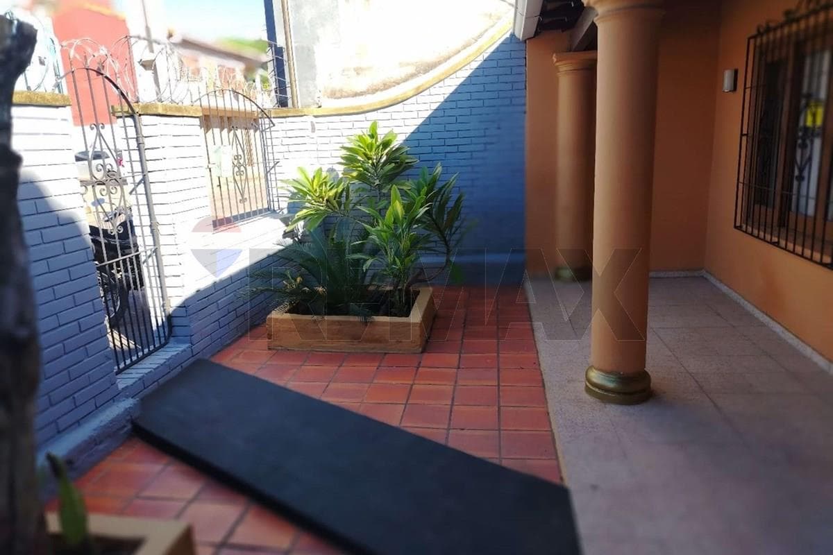 "Alquiler: Casa en San Lorenzo, Central" – 2
