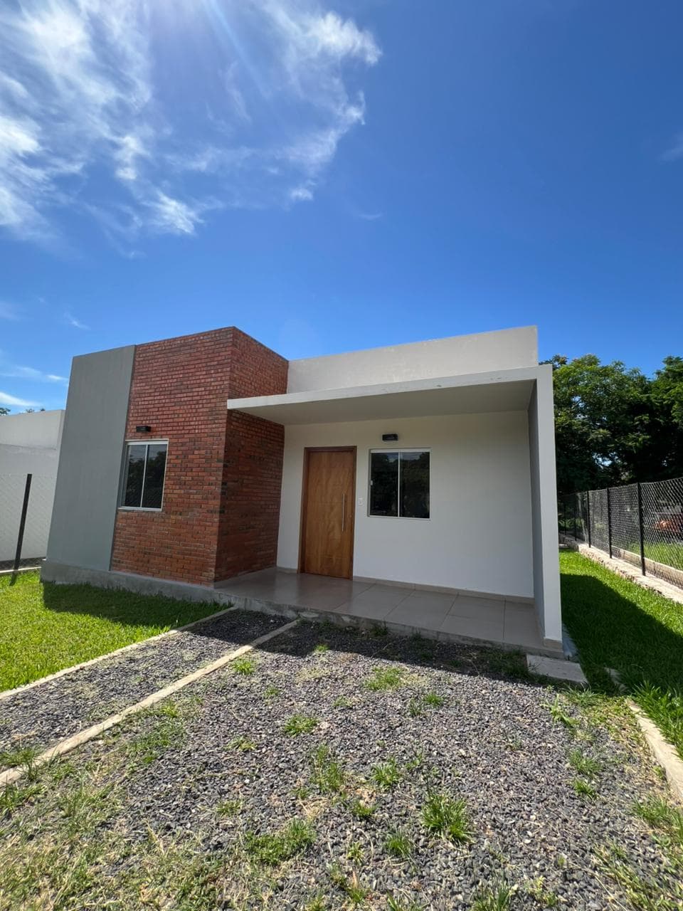 TU CASA PROPIA EN LUQUE MORACUE