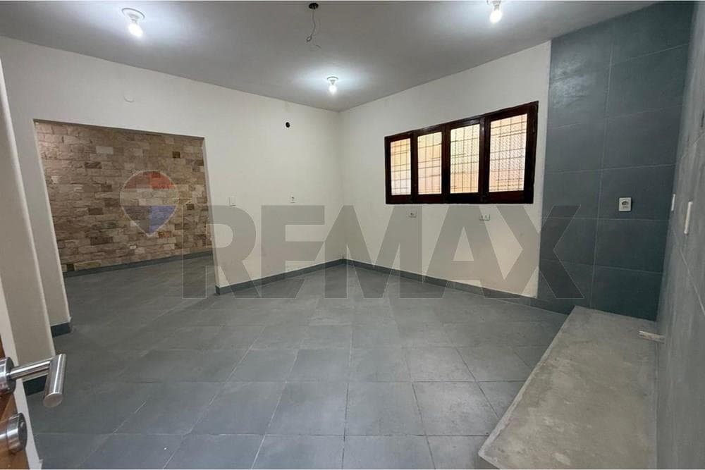 LOCAL COMERCIAL EN ALQUILER - NAZARETH – 2
