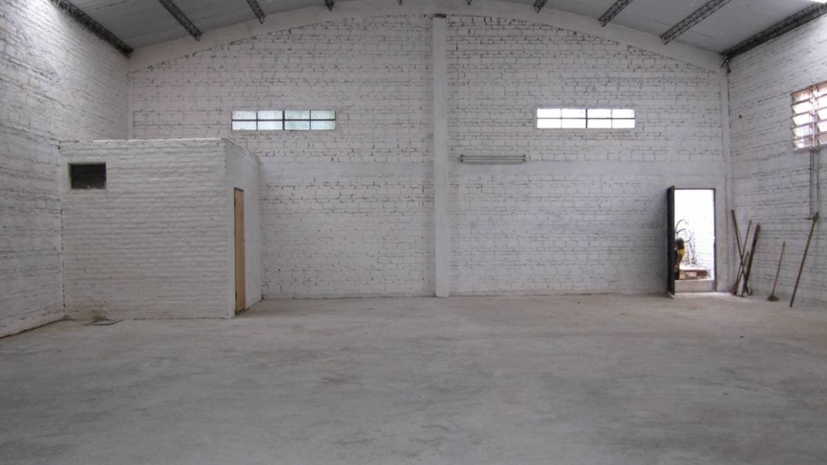 Alquilo deposito amplio en San lorenzo barcequillo – 3