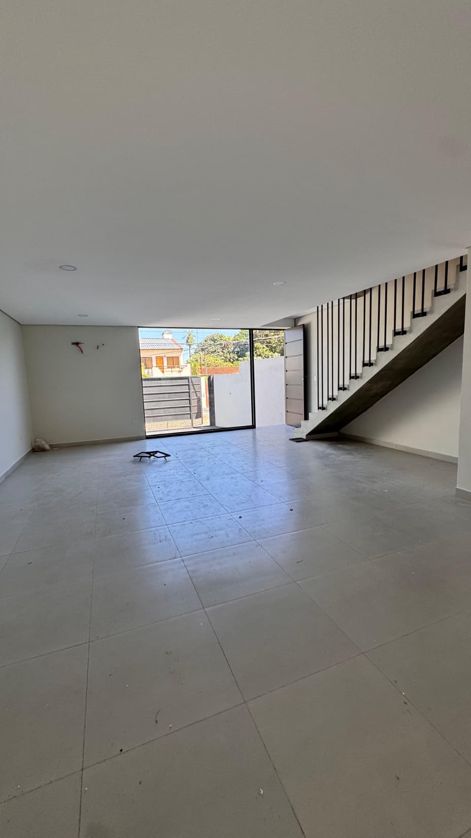 LUJOSO DUPLEX A ESTRENAR EN LAMBARE ZONA BRUNO GUGGIARI – 2