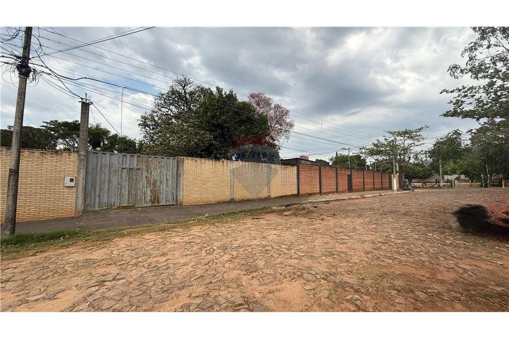 3 terrenos juntos de 1.362m2 en Fdo Sur – 3