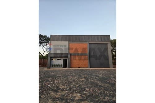 Alquilo Depósito/ Tinglado en Luque a 1 cuadra de Wenceslao Martínez – 2