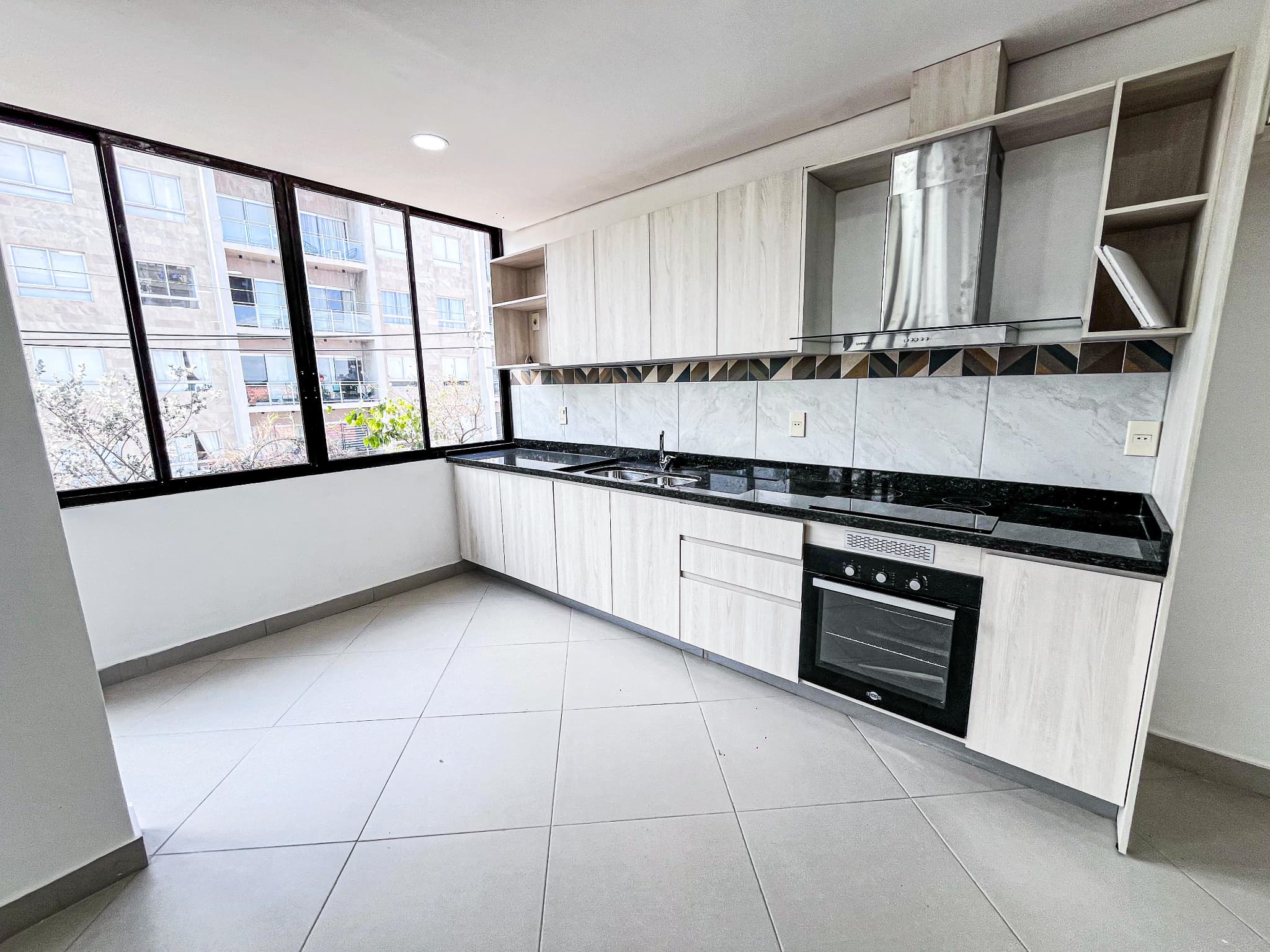 Departamento De 2 Dormitorios Con Y Sin Muebles - Barrio Herrera