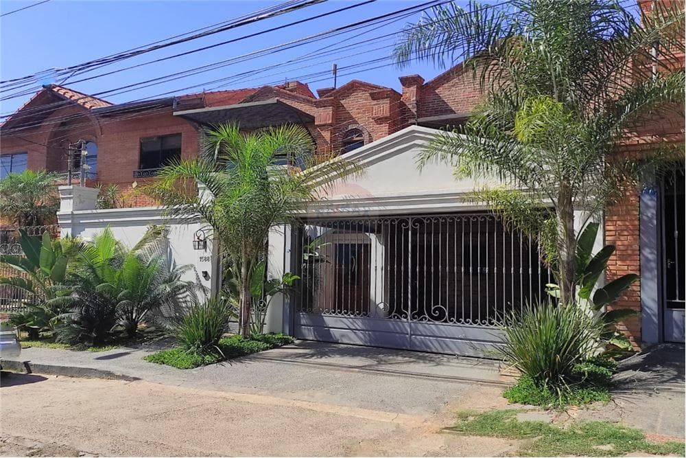 Casa en Barrio Carmelitas