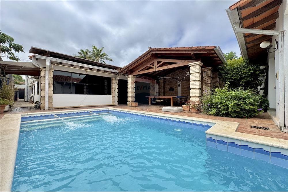 FINA RESIDENCIA EN ASUNCIÓN - BARRIO OBRERO – 3