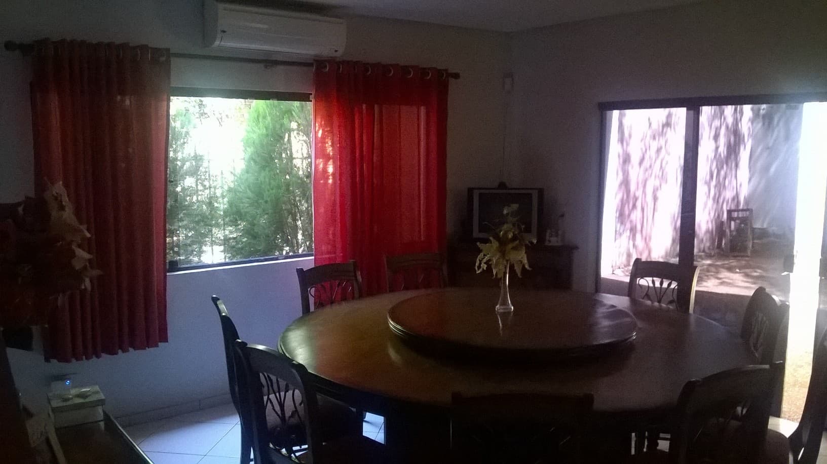 VENDO CASA BARRIO REPUBLICANO EN ESQUINA SOBRE AV. JAPÓN – 2