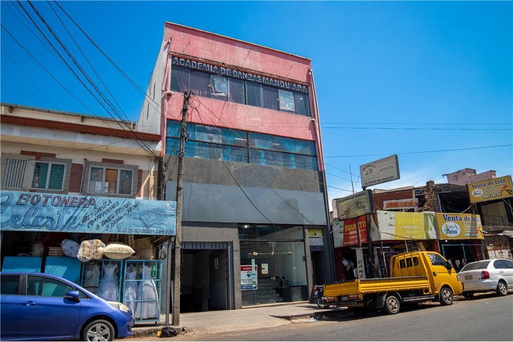Salon Comercial - Alquiler - Mercado San Lorenzo
