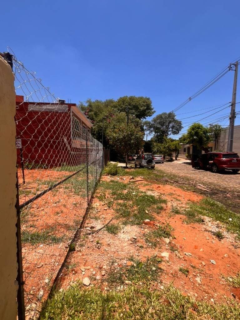 OPORTUNIDAD EN LAMBARÉ – BARRIO VALLE APU’A II . ID 43198 – 2