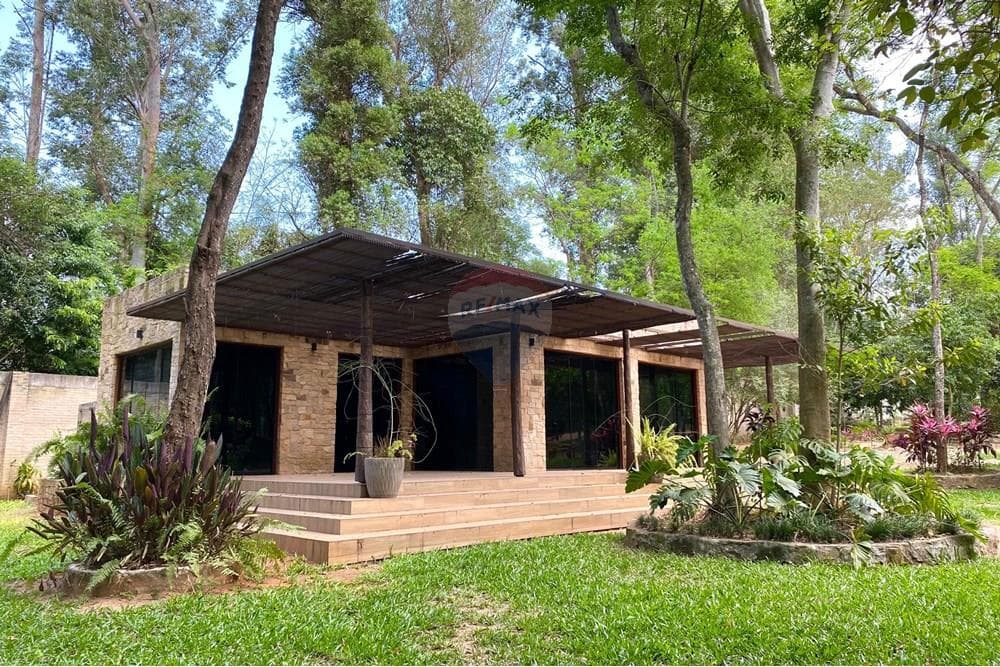 PROPIEDAD 4,238 M2 ZONA ANFITEATRO SAN BERNARDINO