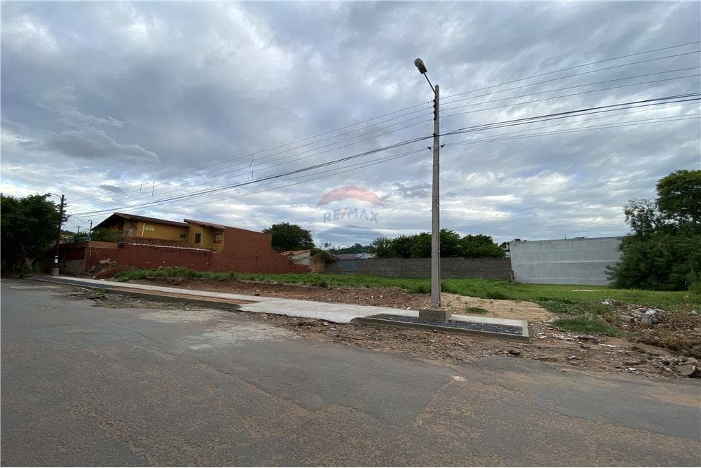 TERRENO DE 510 M2 EN ASUNCIÓN - ZONA UCA – 2