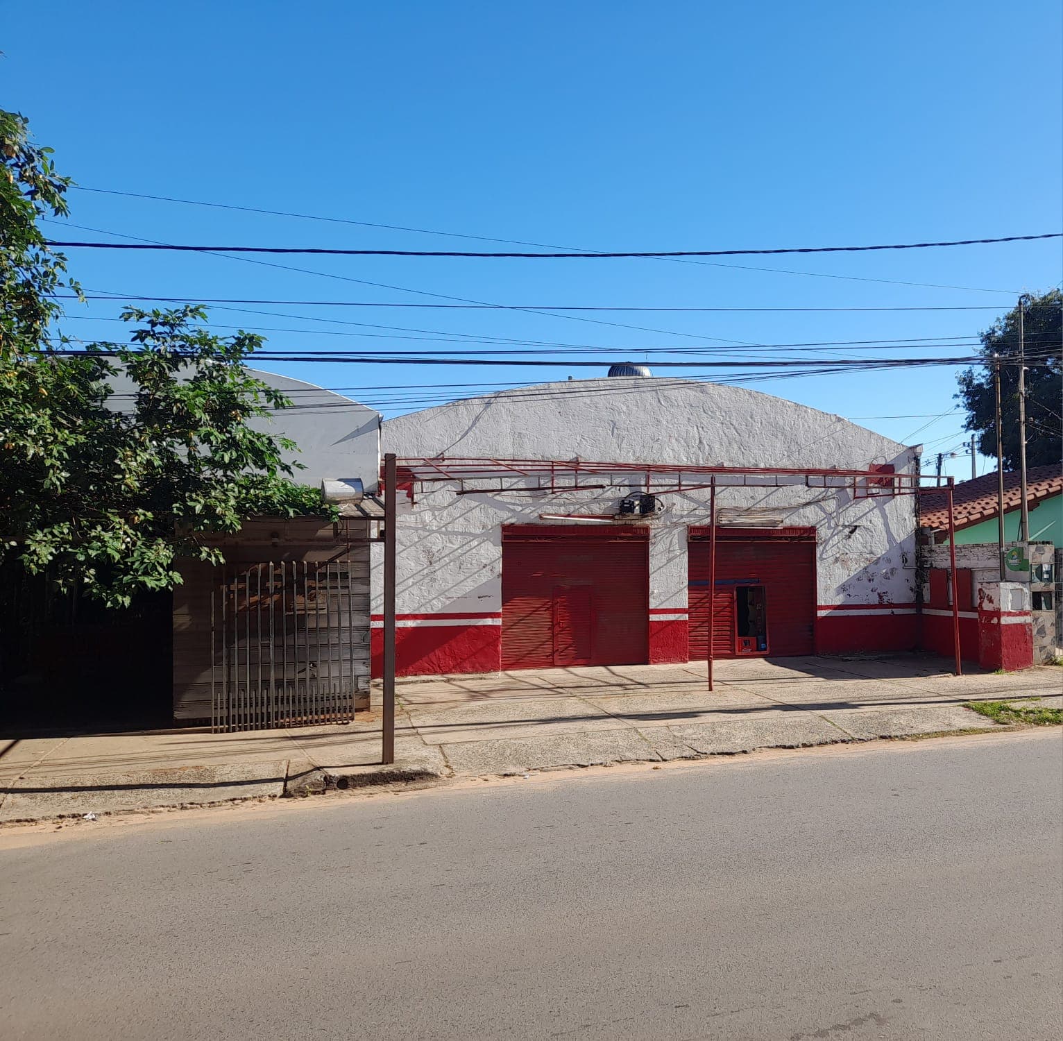 PROPIEDAD COMERCIAL Z/ LAGUNA GRANDE SAN LORENZO