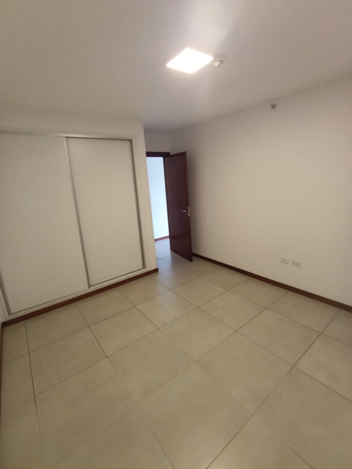 EN ALQUILER – DEPARTAMENTO DE 1 DORMITORIO | EJE CORPORATIVO – 3