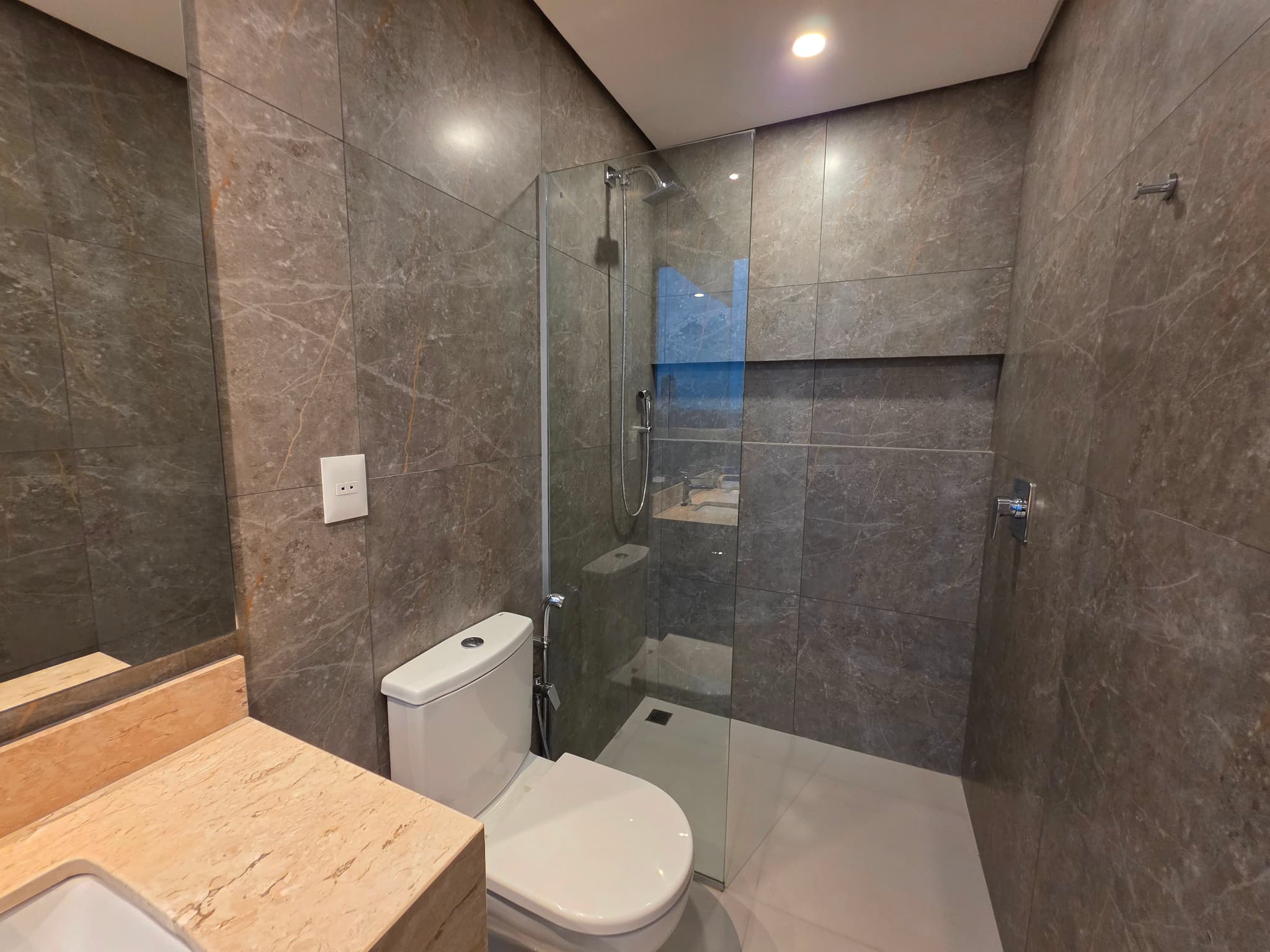 Alquilo 2 habitaciones amoblada a estrenar – 2