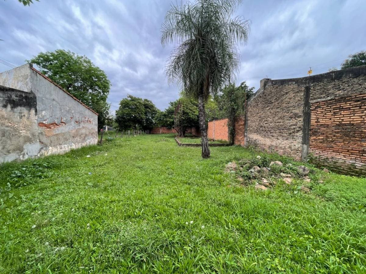 TERRENO DE 532 m² (esquina/penúltimo), a 100mts de Avda. del Rosario - LUQUE