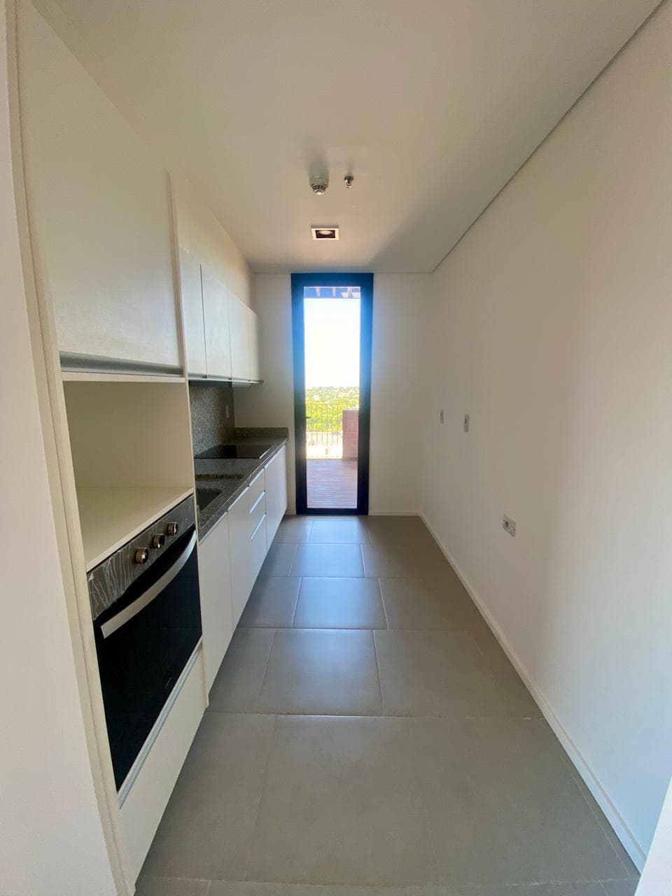 Alquilo Hermoso Penthouse A Estrenar De 3 Niveles – 3