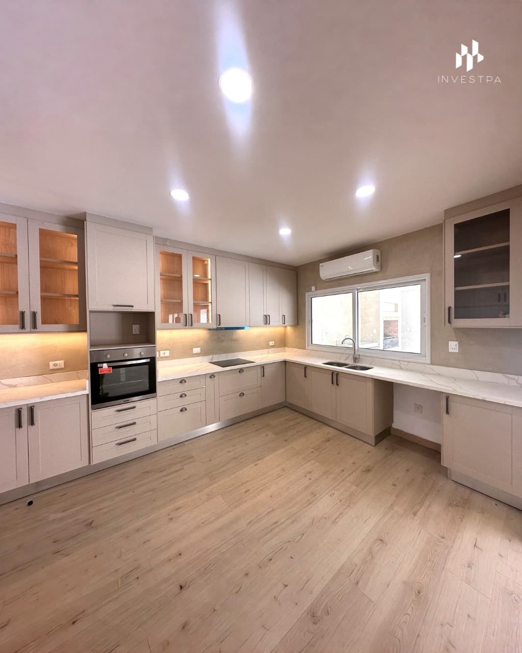 A ESTRENAR EXCLUSIVA CASA EN VENTA A METROS DEL YACHT – 2