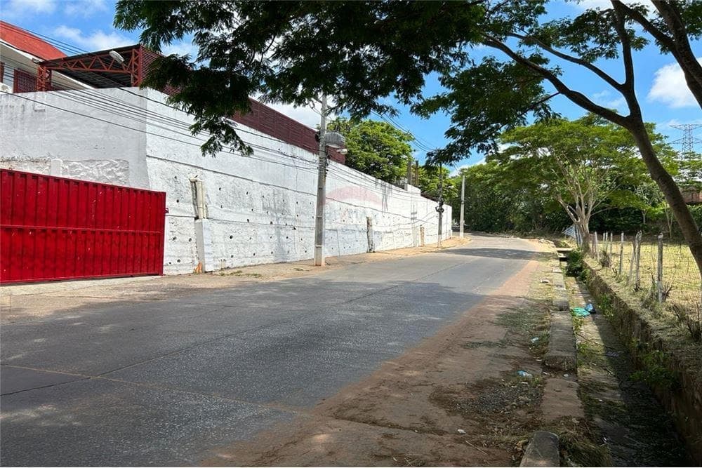 VENDO AMPLIO TERRENO EN LAMBARE 1.790 M2 A PASOS DE CACIQUE – 2