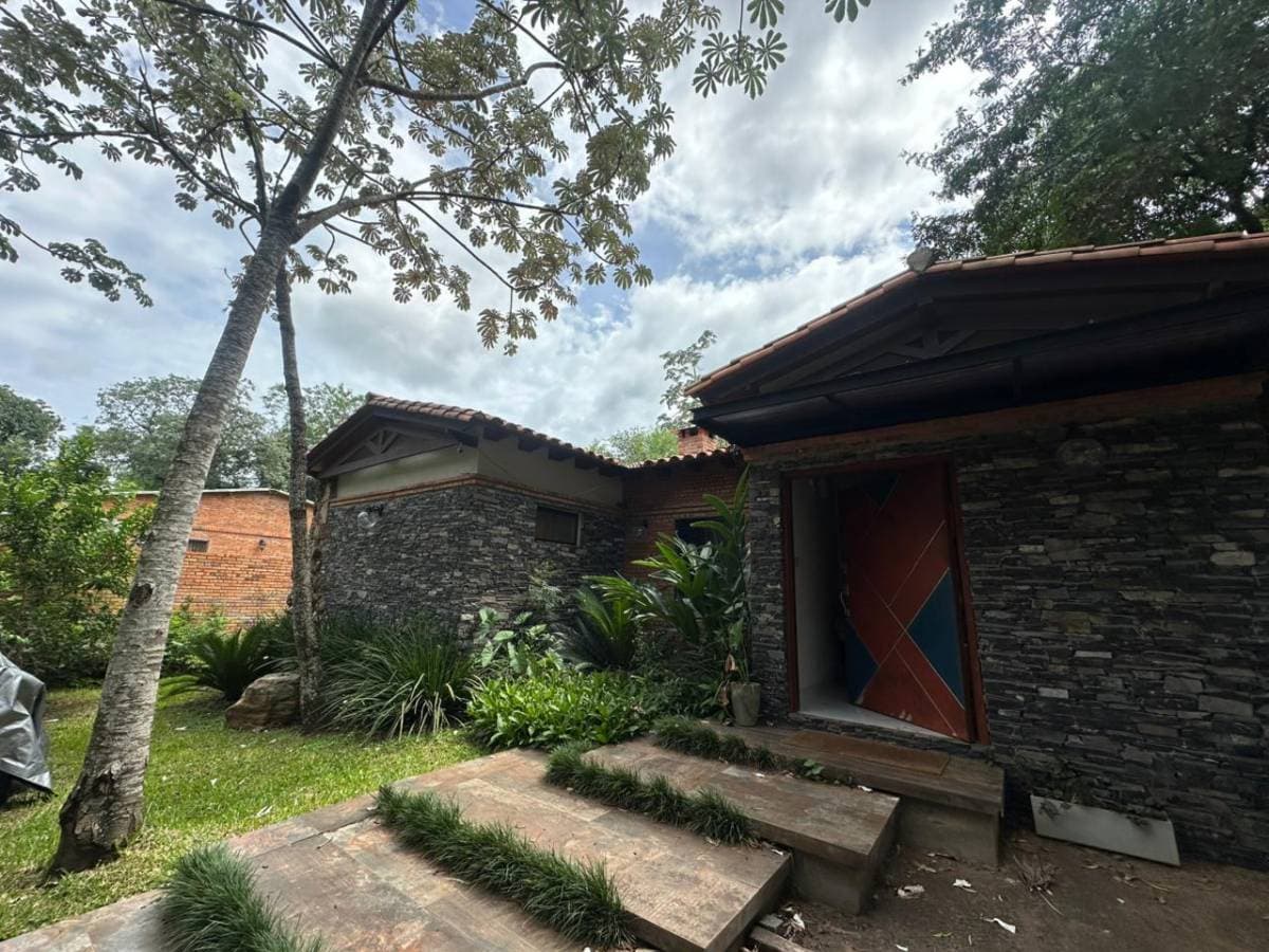 VENDO CASA AMOBLADA CON 4 DORMITORIOS EN SUITE EN SAN BERNARDINO – 3