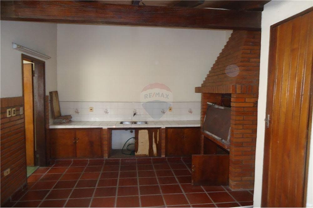 VENDO EDIFICIO DE TRES NIVELES EN OBRERO – 3