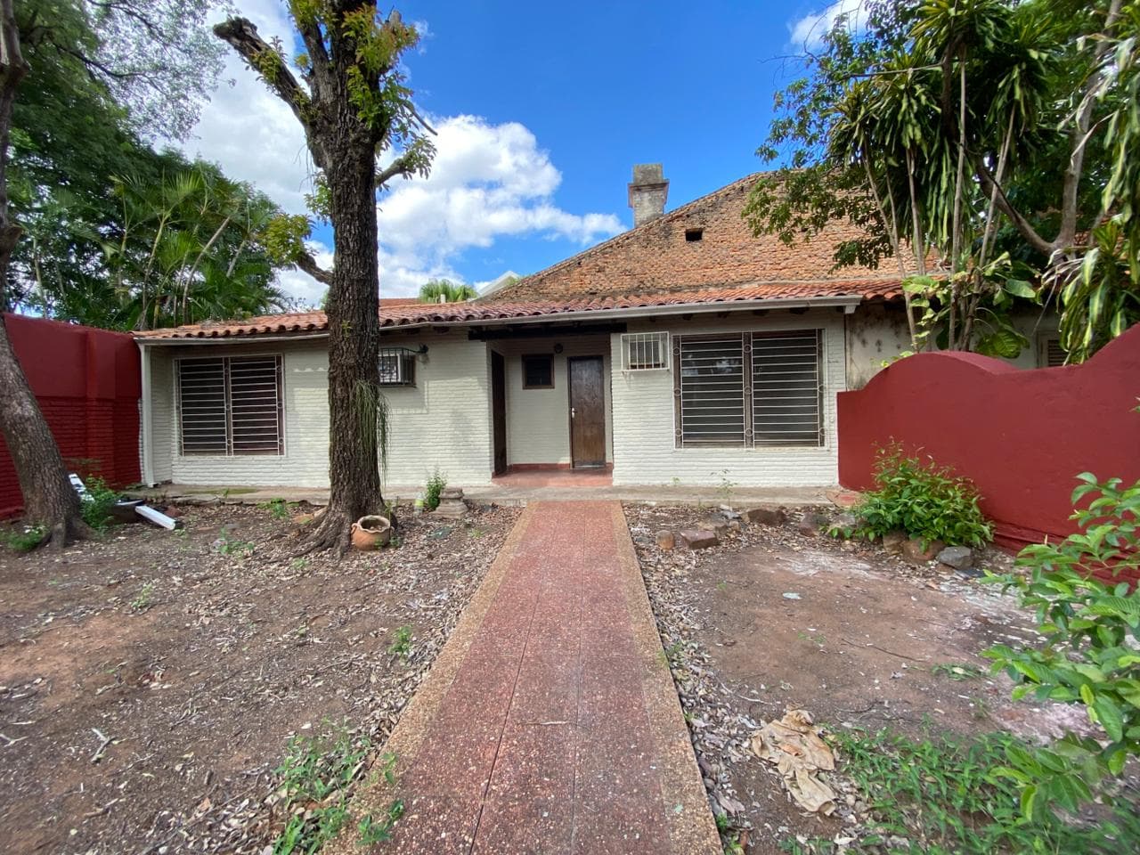 En alquiler casa en Barrio Jara - Asunción