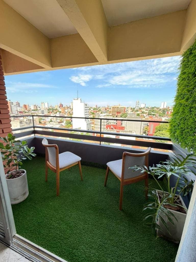 VENDO PENTHOUSE EN EDIFICIO ITALIA EN EL CENTRO DE ASUNCION