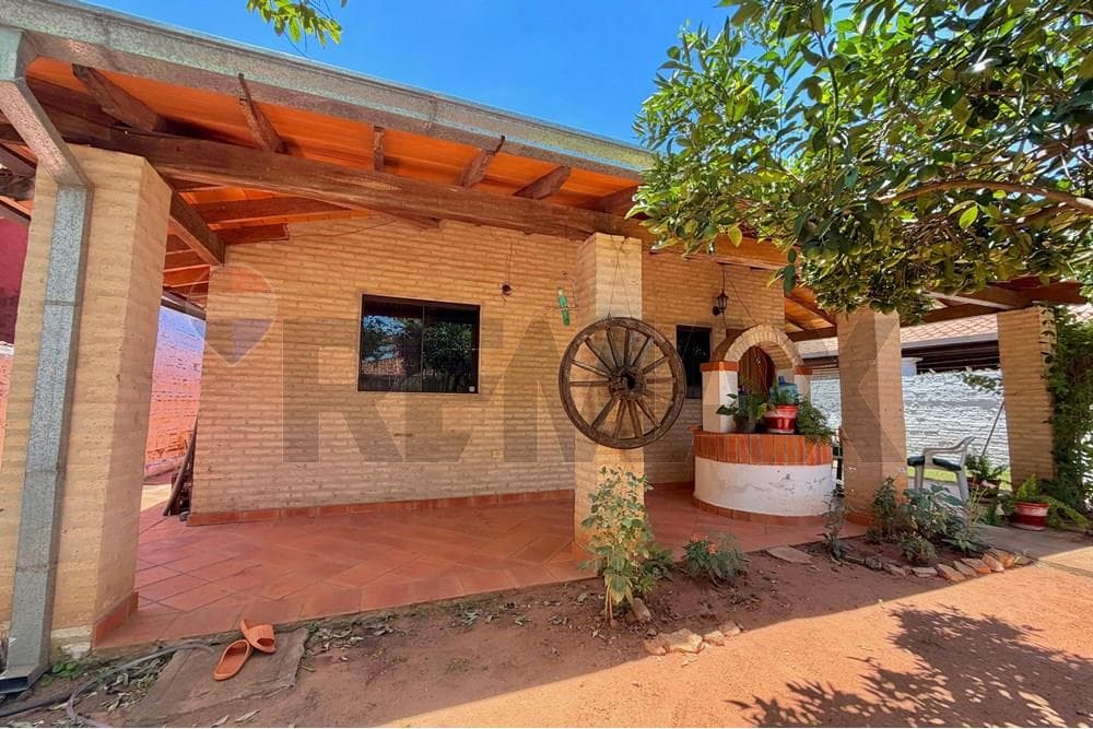 Casa - Venta - Fernando De La Mora, Paraguay