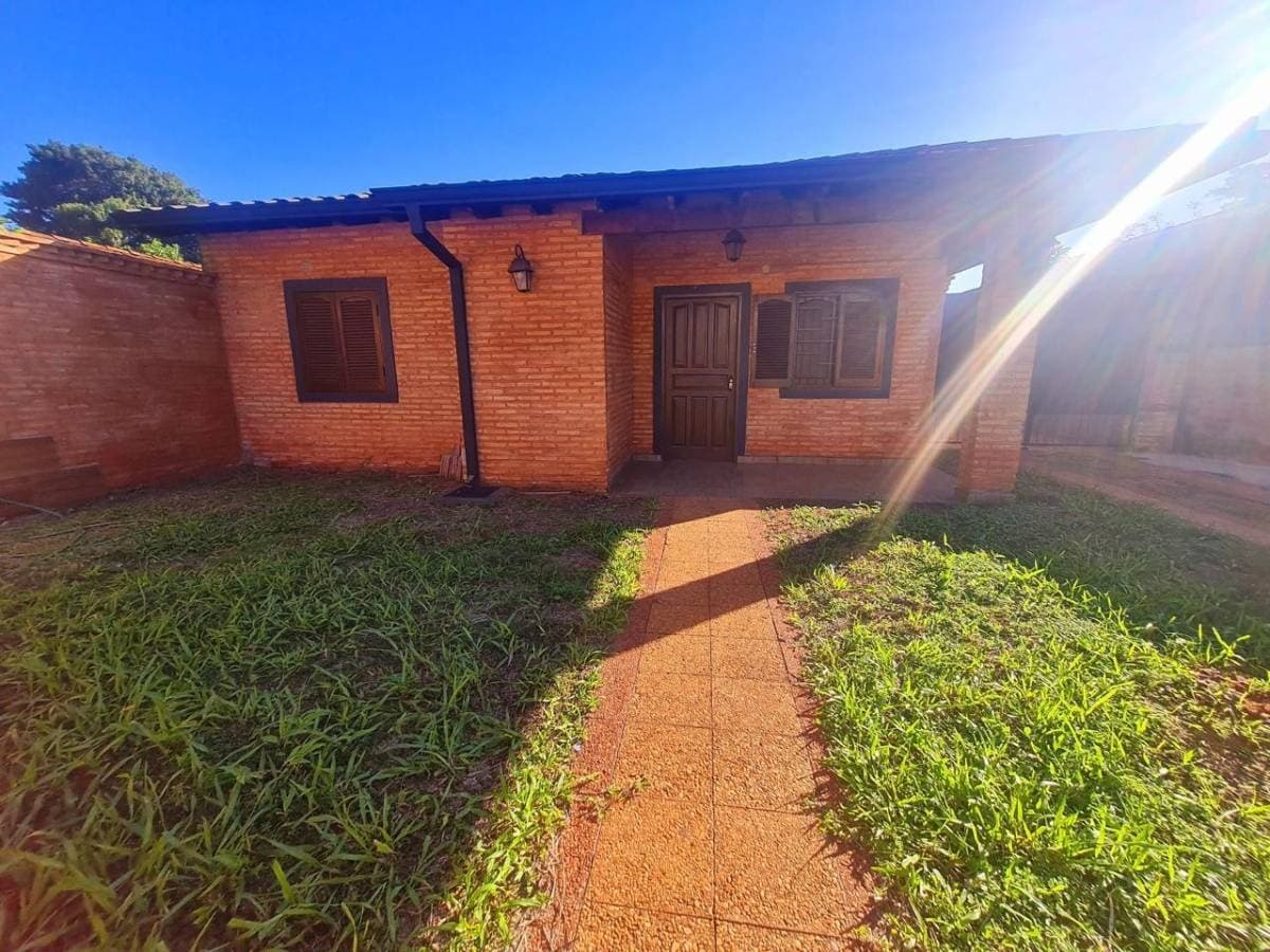 VENDO CASA EN SAN LORENZO – 2