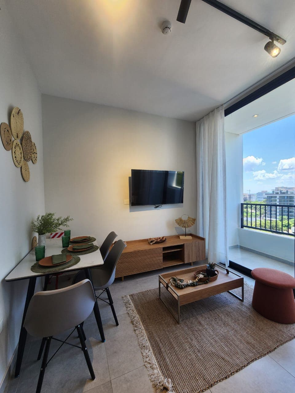 En Alquiler - Departamento Amoblado a pasos del Shopping del Sol – 2