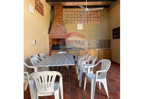 ALQUILO CASA EN LAMBARE ZONA AV YACTH – 2