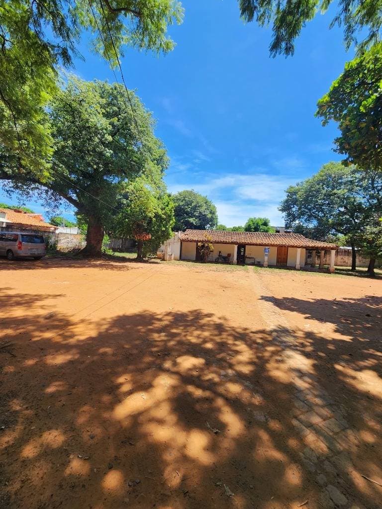 VENDO 2 TERRENOS JUNTOS EN EL CENTRO DE LUQUE - DE CALLE A CALLE – 3