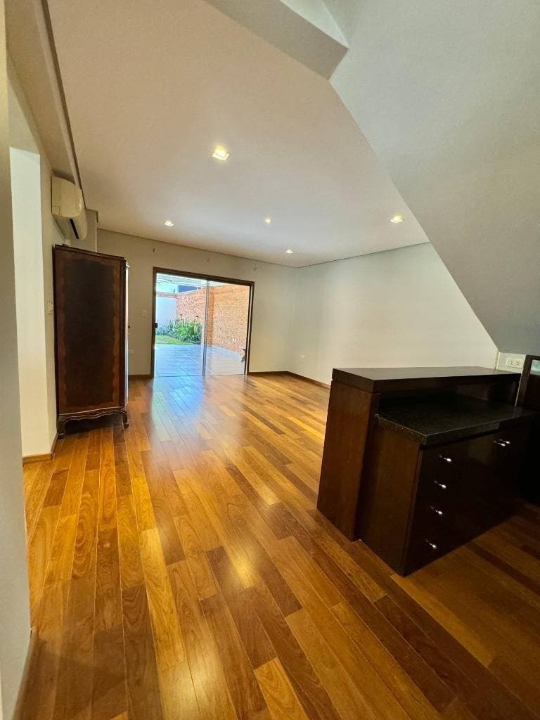 HERMOSA RESIDENCIA EN VENTA EN LAS LOMAS – 3